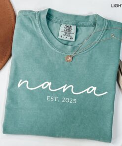 personalized nana est 2025 shirt for new grandma funny mom life t shirt mothers day gift best nana shirt 0cmdn