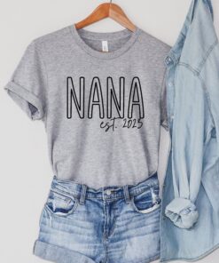 personalized nana shirt custom est shirt for new nana unique gift grandma t shirt best nana ever shirt p5yht