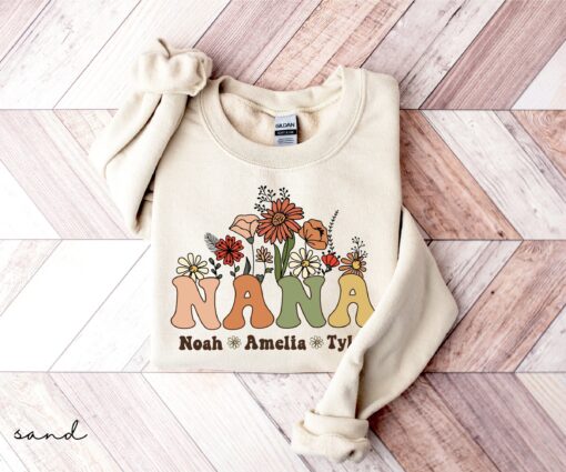 personalized nana sweatshirt with grandkids names custom crewneck mothers day gift for grandma and nana qkecy