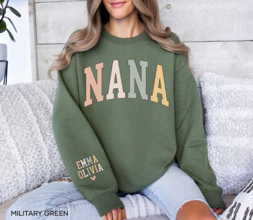 personalized nana sweatshirt with grandkids names for mothers day or christmas unique grandma sweatshirt gift zhfvi