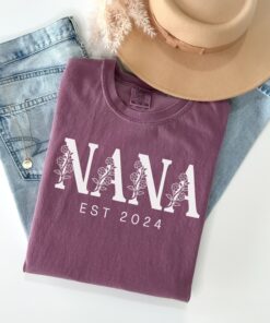 personalized nana wildflowers shirt grandma shirt for mothers day christmas gift unique nana est t shirt srmxx