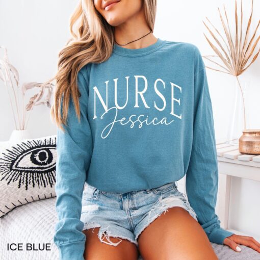 personalized nurse long sleeve t shirt custom rn shirt graduation gift for nurses registered nurse name tee lh7j2