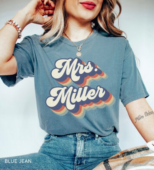 personalized retro mrs shirt for brides custom last name t shirt cute honeymoon tee bridal party gift idea bwrp0