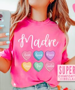 personalized spanish mom shirt with kids names for valentines day pink madre heart tee for da de san valentn 6vavm scaled