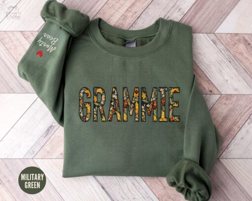 personalized sunflower grammie sweatshirt with kids names custom floral grandma crewneck unique gift for grandmother ebjrs
