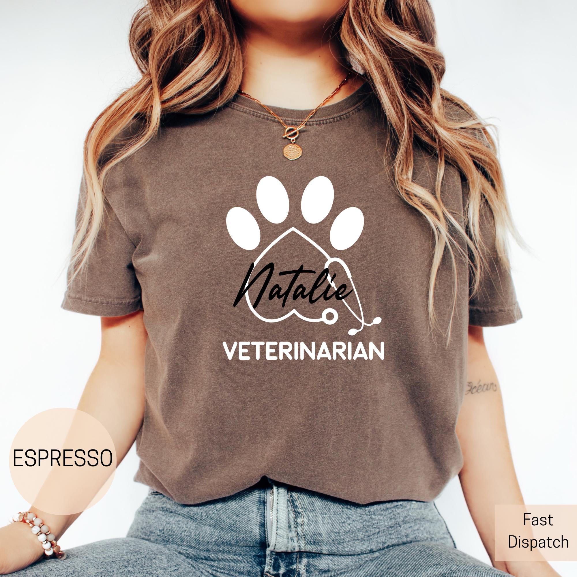 personalized veterinarian shirt custom vet tech nurse shirt veterinary assistant apparel animal doctor t shirt suwco