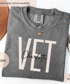 personalized veterinarian shirt custom vet tech shirt for veterinary assistants and animal doctors by comfort colors 9mat5