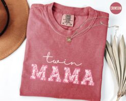 pink floral twin mom shirt for new parents cute mama t shirt pregnancy reveal perfect for mothers day 1pcae