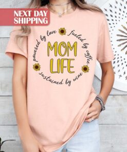 powered by love fueled by coffee funny mom life shirt best mom ever quote tee mothers day gift for moms mvldq