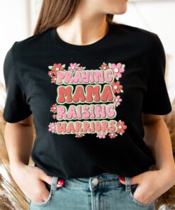 praying mama raising warriors shirt for christian moms funny mom life tee unique mothers day gift odeyd