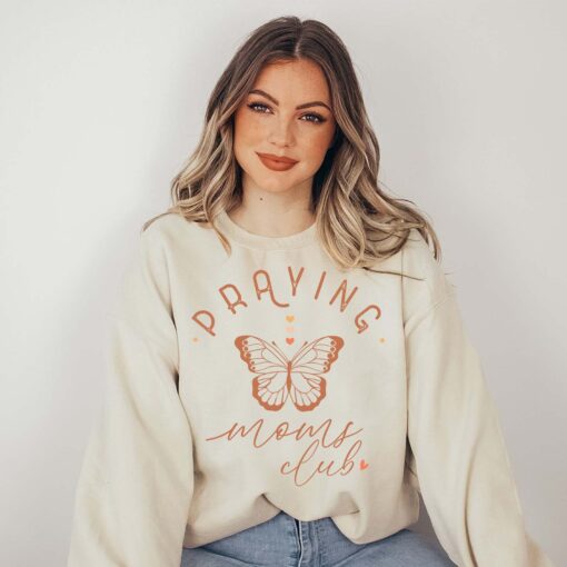praying moms club butterfly sweater cute mom life sweatshirt best pregnancy announcement hoodie mothers day shirt qaevj