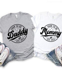 pregnancy reveal shirt for soon to be mommy and daddy baby shower gift new mom and dad shirts 5j26p