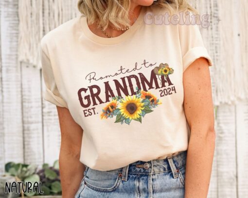 promoted to grandma 2024 sunflower shirt for new grandmother pregnancy reveal plus size western tee