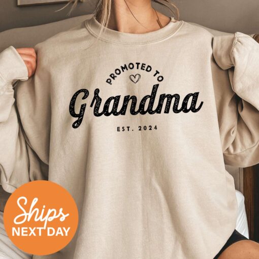 promoted to grandma sweatshirt est 2024 new grandma gift for pregnancy reveal gender reveal unique grandma shirt tejmt