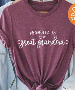 promoted to great grandma shirt funny pregnancy announcement t shirt for new grandparents mothers day gift ddmjx