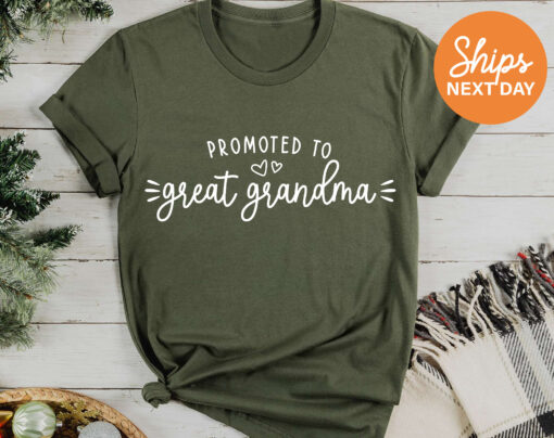 promoted to great grandma shirt funny pregnancy announcement t shirt for new grandparents mothers day gift rufzl