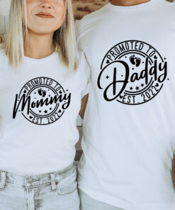 promoted to mommy and daddy shirt new parents announcement tee for new mother and father gifts hdxhz