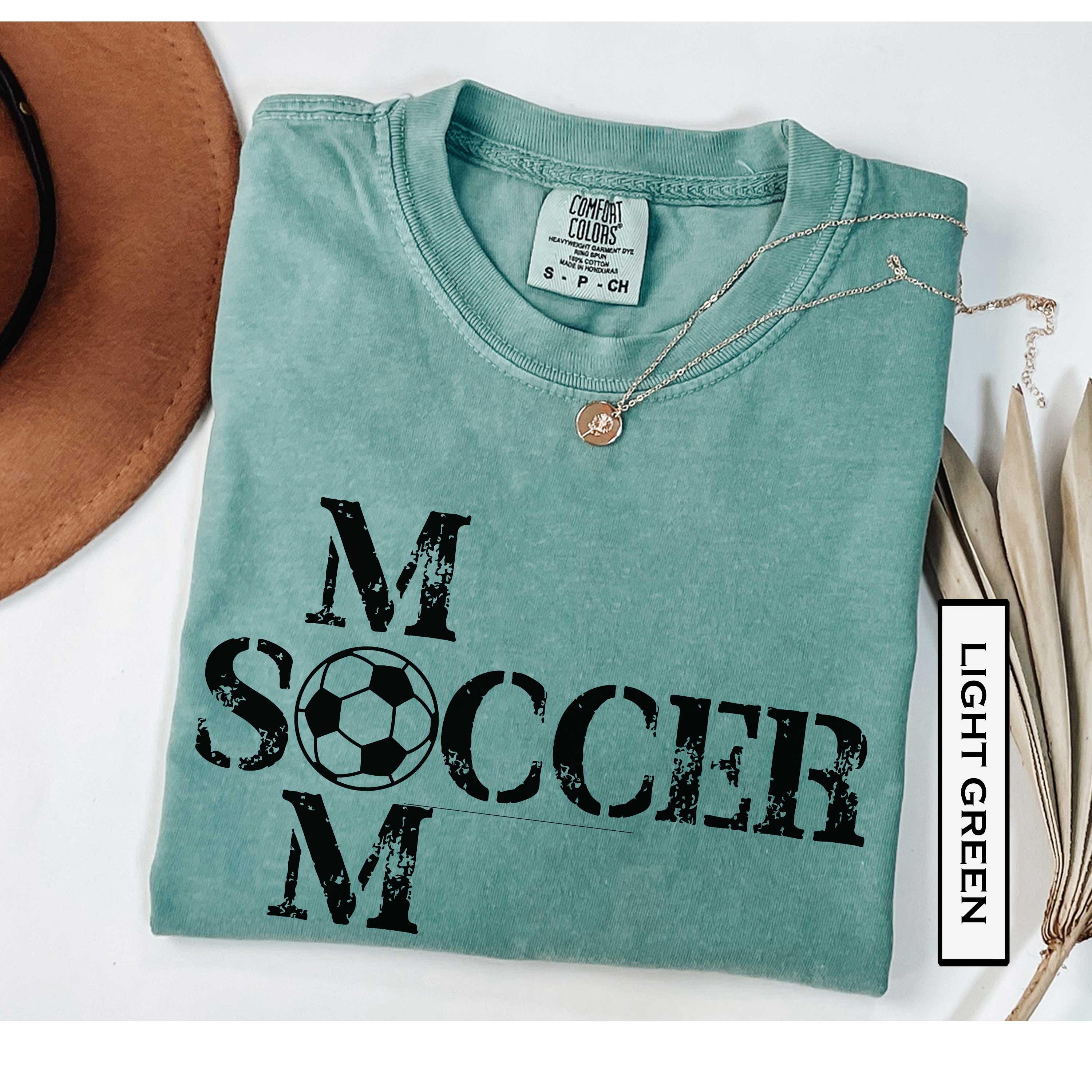 proud soccer mom shirt distressed graphic tee for mothers day love soccer mom t shirt best gifts for soccer moms 0fmuh