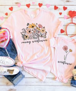 raising a wildflower mama mini matching set mommy and me outfits cute mom shirt baby shower gift new mom gift idea m0dww