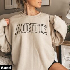 retro auntie sweatshirt for pregnancy reveal trendy aunt gift christmas varsity crewneck unique auntie apparel viw3m