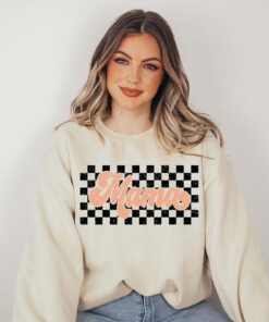 retro checkered mama sweatshirt cute mom life shirt for mothers day unique gift for moms and motherhood enthusiasts btjrd