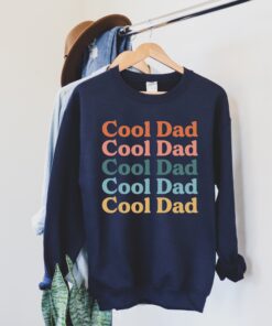 retro dad sweatshirt for fathers day pregnancy announcement black crewneck best dad birthday gift hcv9s