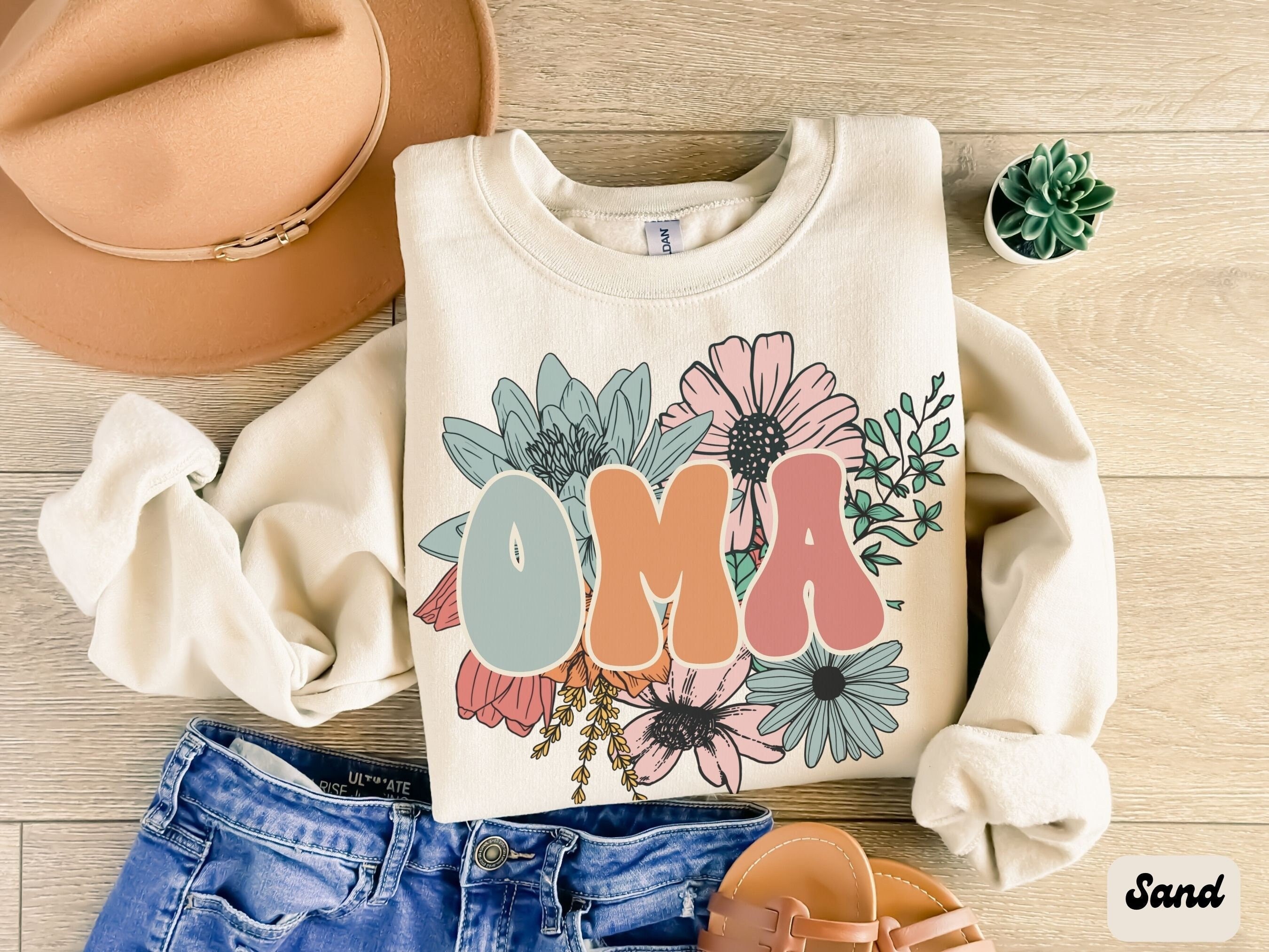 retro floral oma sweatshirt cute grandma shirt for mothers day pregnancy announcement birthday gift for oma 0kl6p scaled