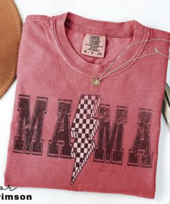 retro lightning bolt mama shirt vintage 90s style tee trendy mom life t shirt checkered design for moms yt0kc