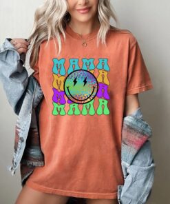 retro mama shirt with smiley face for mothers day cute mom t shirt pregnancy announcement mom life shirt 7dvd1