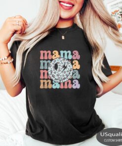 retro mama shirt with smiley face for mothers day pregnancy announcement cute mom t shirt unique gift for moms dj7ym