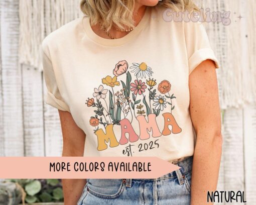 retro mama shirt with wildflowers est 2025 for new moms pregnancy announcement funny mom shirt mothers day gift j3wqu