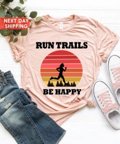 retro trail running shirt for women funny fitness tee best gift for running moms sports enthusiasts and active lifestyle ejtq0