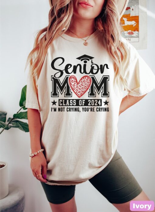 senior mom 2024 shirt with leopard heart design for graduation party unique senior mom gift qw3bg