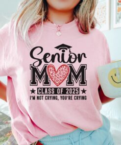 senior mom 2025 shirt with leopard heart design for graduation party and unique senior mom gift ideas 0psjg