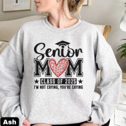 senior mom 2025 sweatshirt with leopard heart design for graduation party cute mom shirt gift poup2