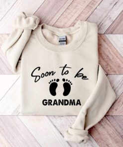 soon to be grandma sweatshirt new grandparents shirt best nana t shirt unique gift for new granny and grandmother 9uext