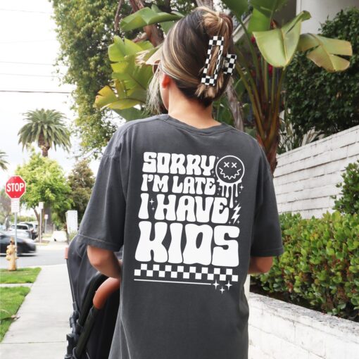 sorry im late i have kids funny mom shirt retro graphic tee for women oversized y2k groovy mama gift ui2nw scaled