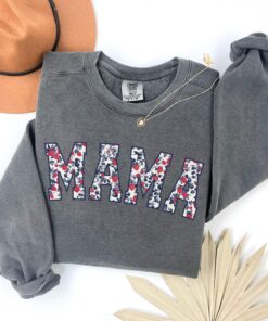 strawberry mama sweatshirt for new moms best mom ever shirt unique mothers day gift personalized mama sweater 6n1pi