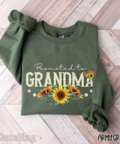 sunflower grandma sweatshirt for new grandmas 2024 pregnancy announcement cute mothers day gift for grandma exhmx