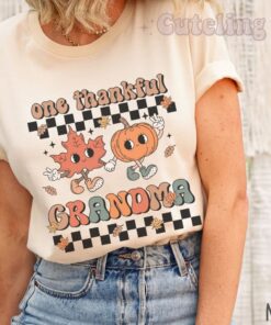 thankful grandma shirt cute thanksgiving t shirt fall graphic tee for women matching family shirts unique grandma gift m5ifd