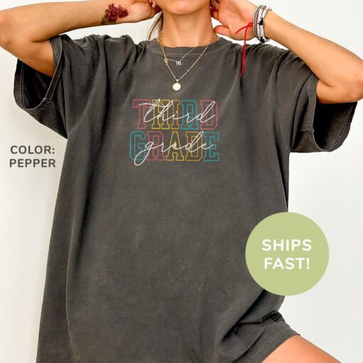 third grade teacher shirt retro style for teacher appreciation day best teacher shirts gifts for educators k4d4z