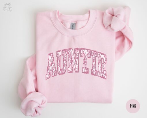 toile de jouy auntie sweatshirt pink crewneck for new aunts pregnancy announcement sister mothers day gift ywrb9
