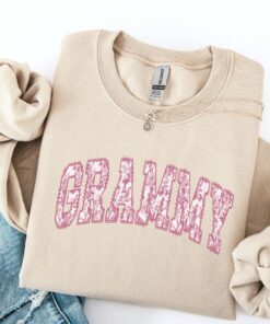 toile de jouy grandma sweatshirt pink crewneck first time grandma shirt best grandma gift for mothers day dujui