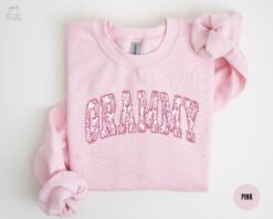 toile de jouy grandma sweatshirt pink crewneck first time grandma shirt best grandma gift for mothers day wj8ig