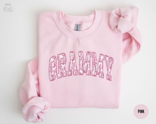 toile de jouy grandma sweatshirt pink crewneck first time grandma shirt best grandma gift for mothers day wj8ig