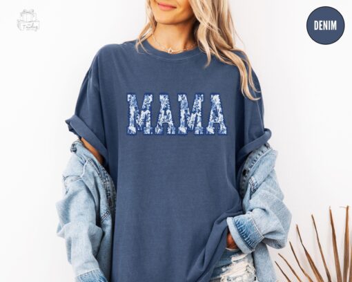 toile de jouy mama shirt comfortable mom t shirt for new moms pregnancy reveal gifts coquette mama tee chinoiserie design