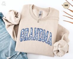 toile du jouy grandma sweatshirt floral granny crewneck custom grammy shirt best grandma gift for mothers day 0yxuy