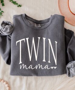 twin mom sweatshirt crewneck for mothers day gift cute twin mama shirt personalized twin mom sweater xnhh4