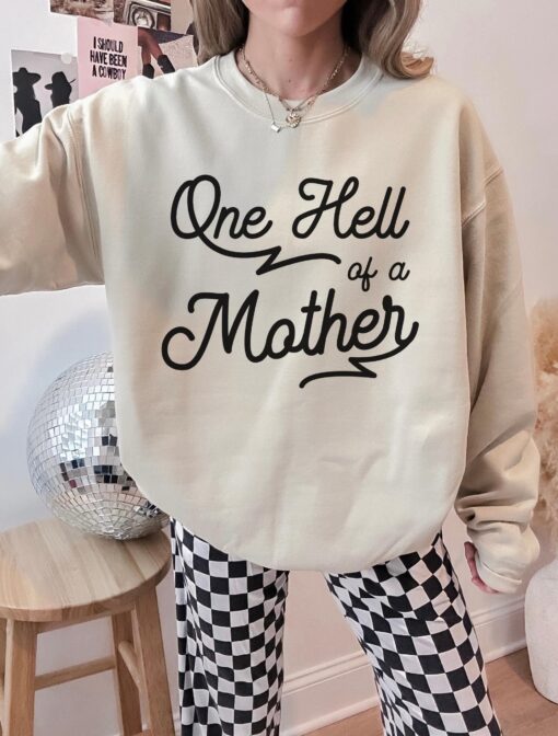 vintage badass mom sweatshirt hoodie for women retro one hell of a mother crewneck perfect for moms and mothers day gifts c3zpl