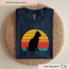 Vintage Cat Mom Shirt with Retro Sunset Design Cute Cat Lover Tee for Cat Owners and Gifts for Cat Moms and Dads